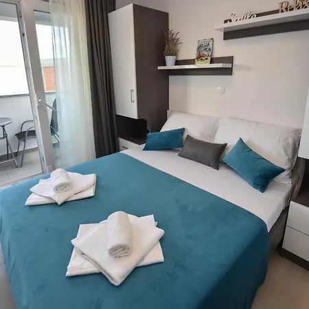 Pool Apartments & Rooms Mare Novalja Exterior photo