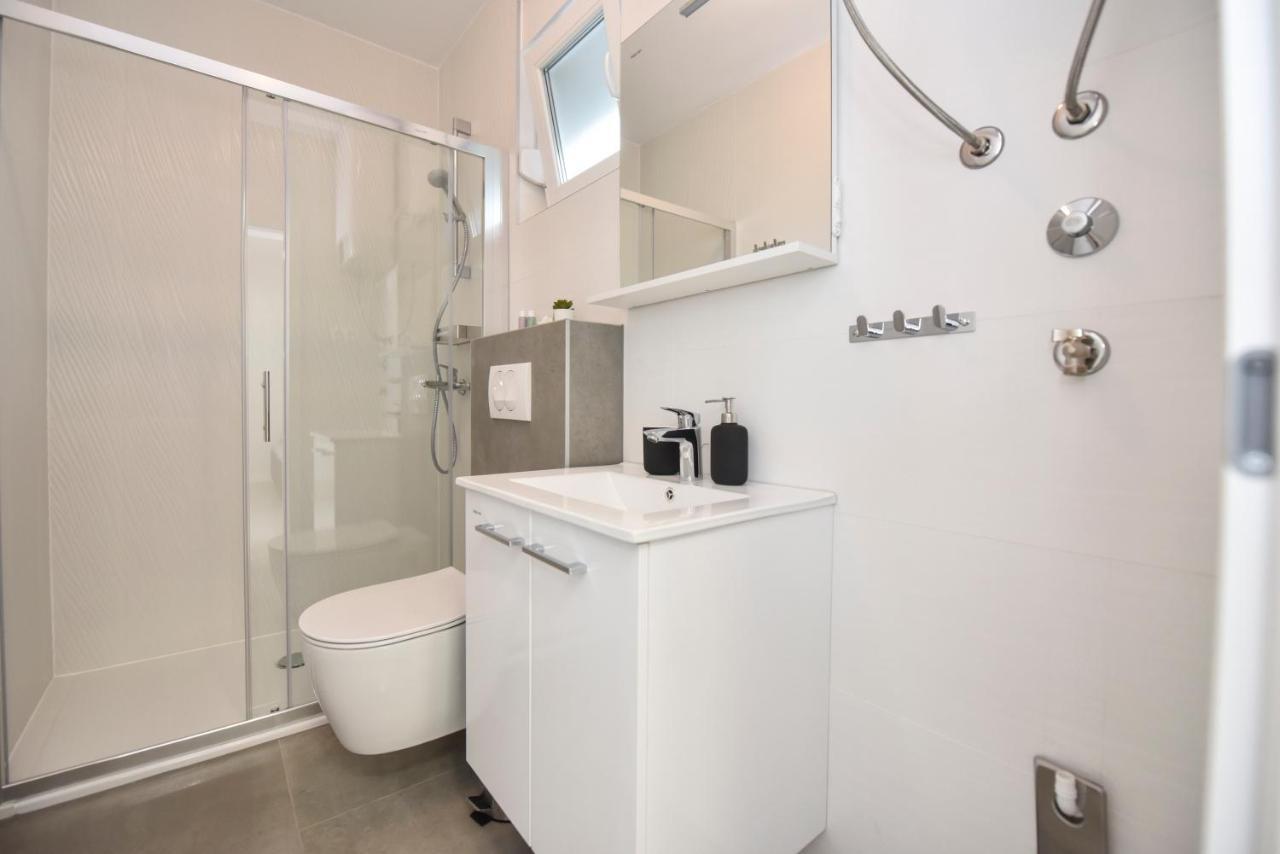 Apartament Pool & Mare *